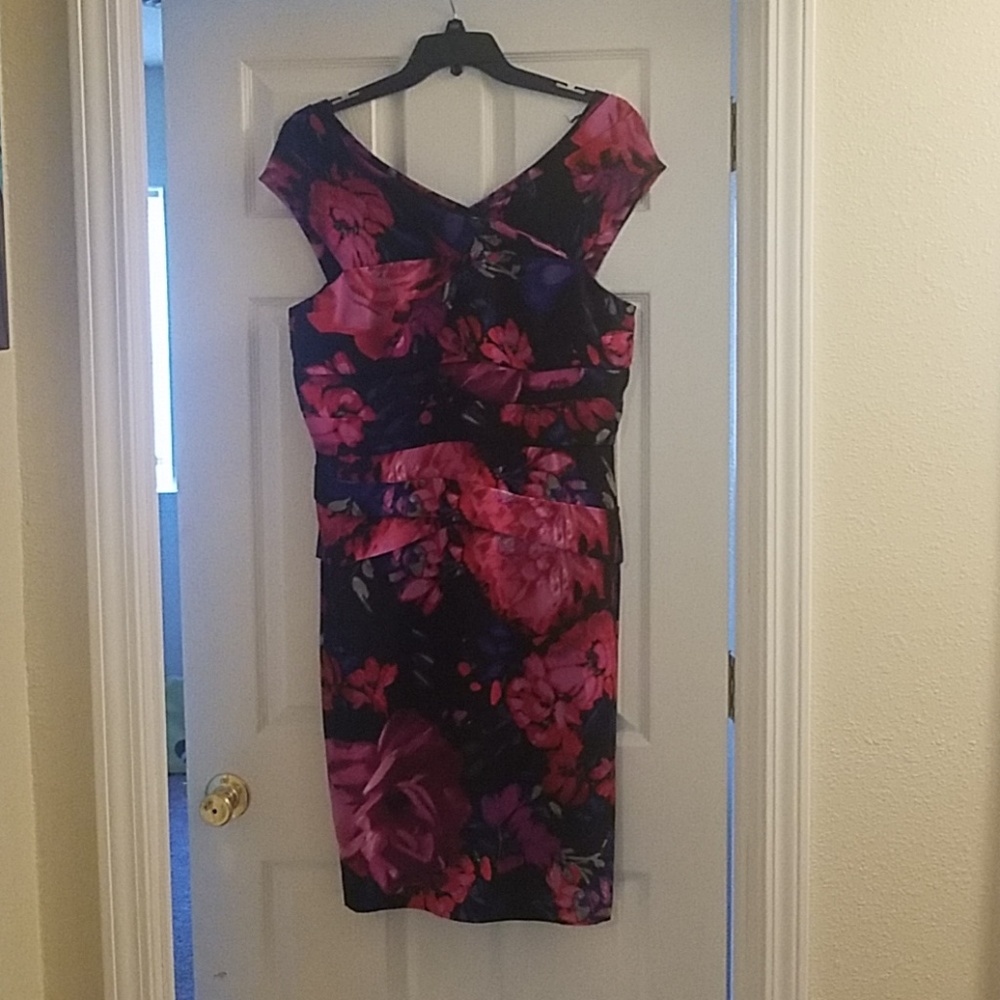 Adrianna Papell Dress size 16